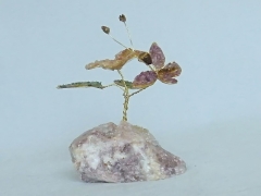 Schmetterling mit Blume (± 9 cm) mit Amethyst und Tigerauge